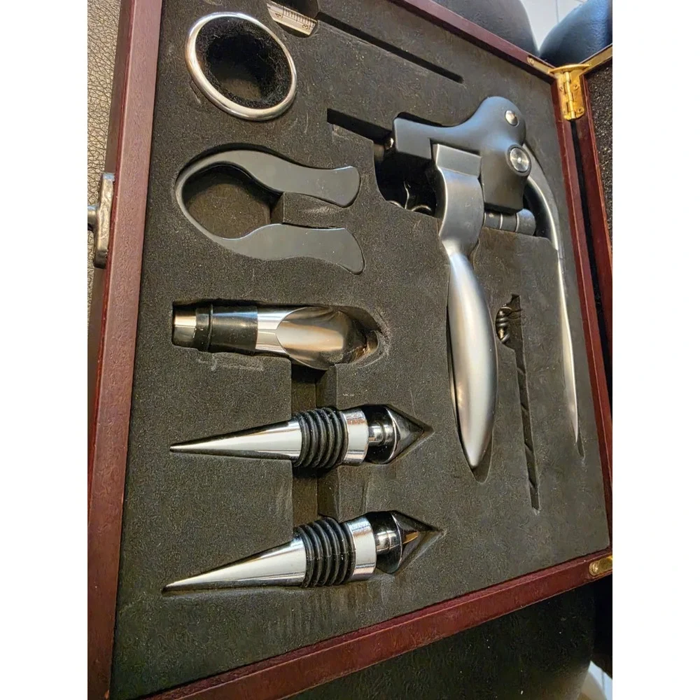 7 Piece Wine Tool Set in Wooden Case - *Never Used*